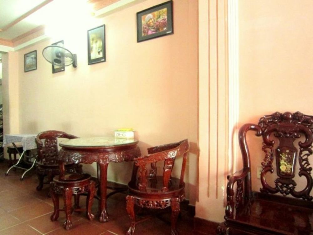 Khách sạn Madam Cuc