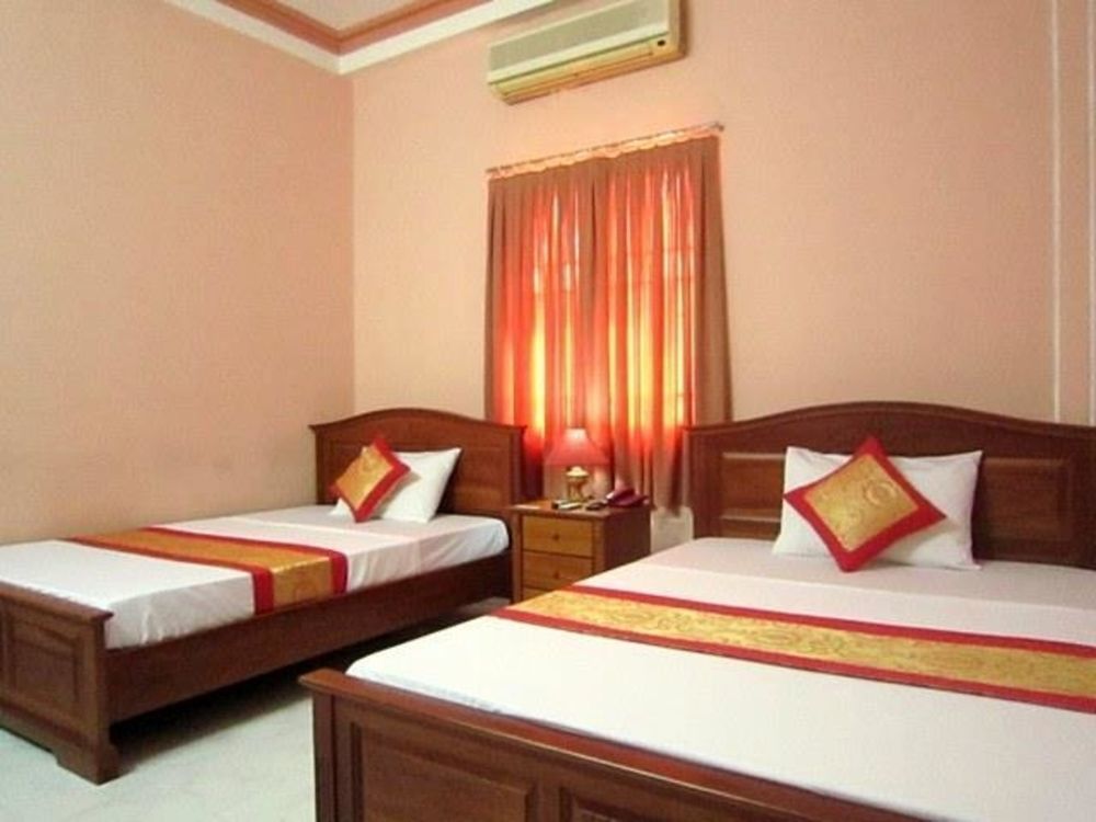 Khách sạn Madam Cuc 3*