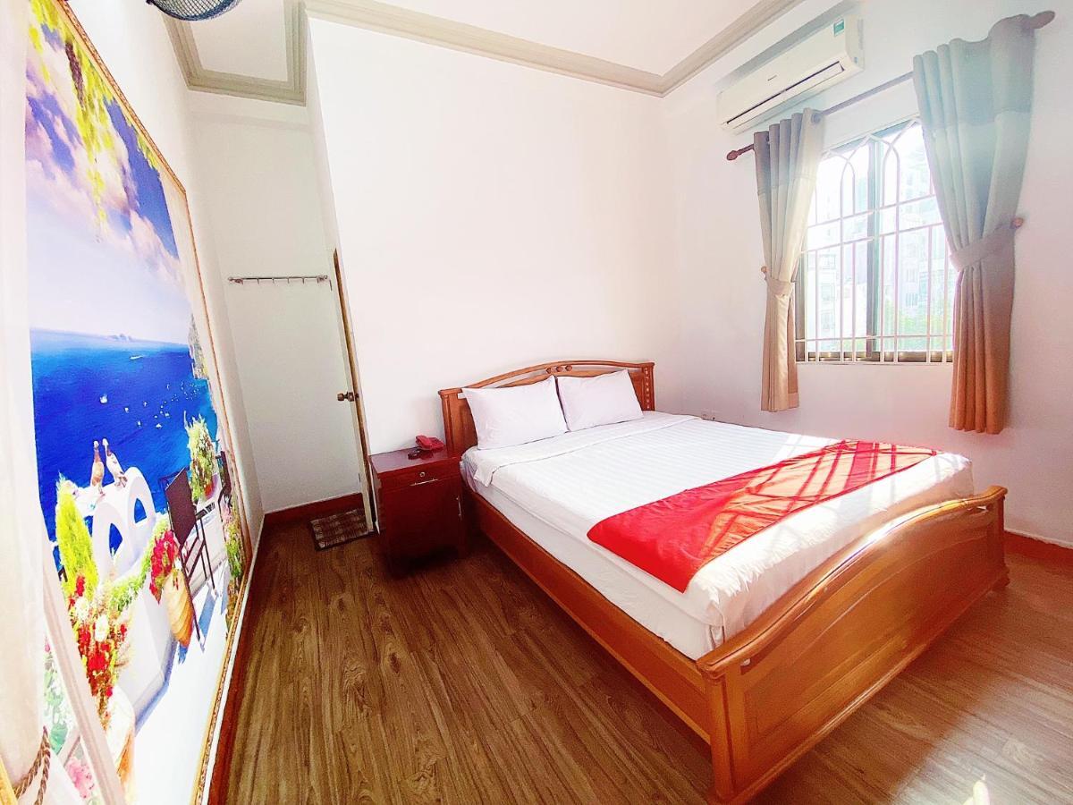 Madam Cuc Khách sạn 3*